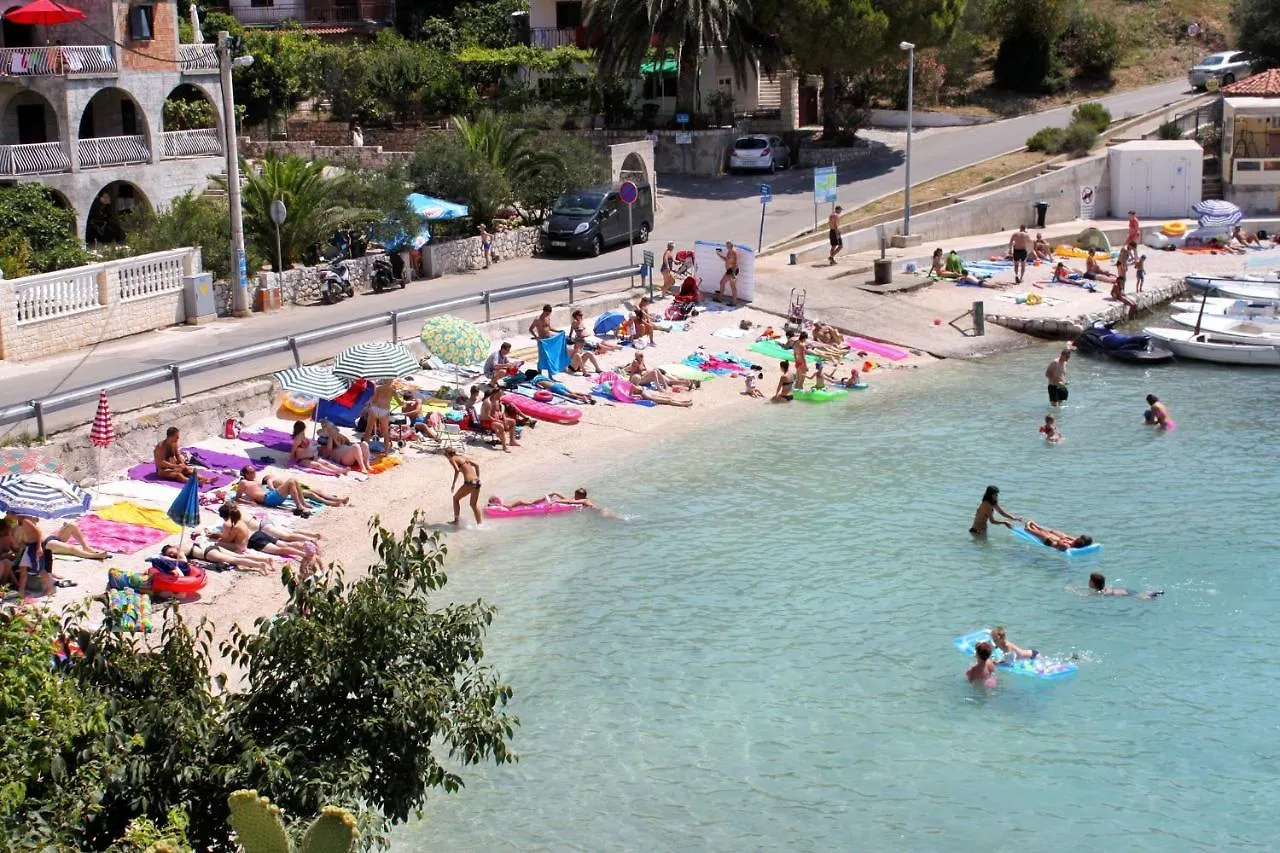 Apartments With A Parking Space Mavarstica, Ciovo - 17821 Trogir