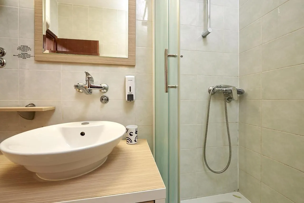Apartments With A Parking Space Mavarstica, Ciovo - 17821 Trogir
